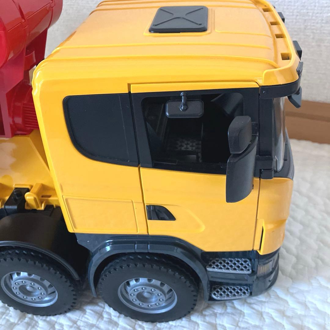 bruder ブルーダー　ミキサー車　ダンプカー　2台セット　ドイツ製