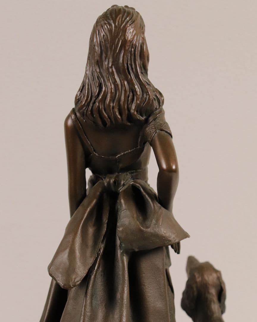 高岡銅器 ブロンズ像「街角」高さ33cm 美人像 女性 犬 洋風置物 M879