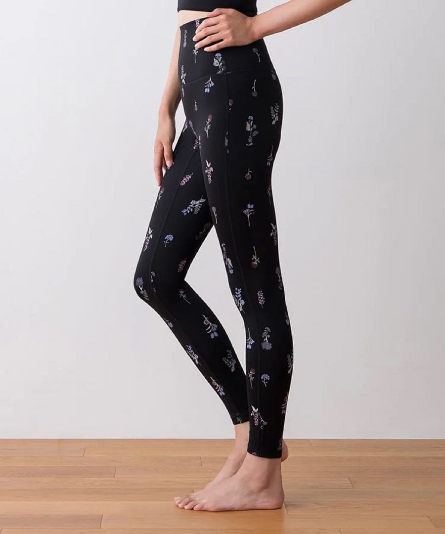 スカーラ sukala レギンス　花柄　黒　S ホットヨガ　LAVA ピラティス