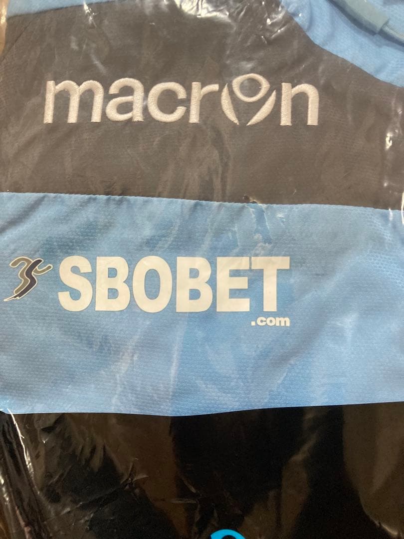 マクロン　ウエストハム　上下　Mサイズ　未開封品