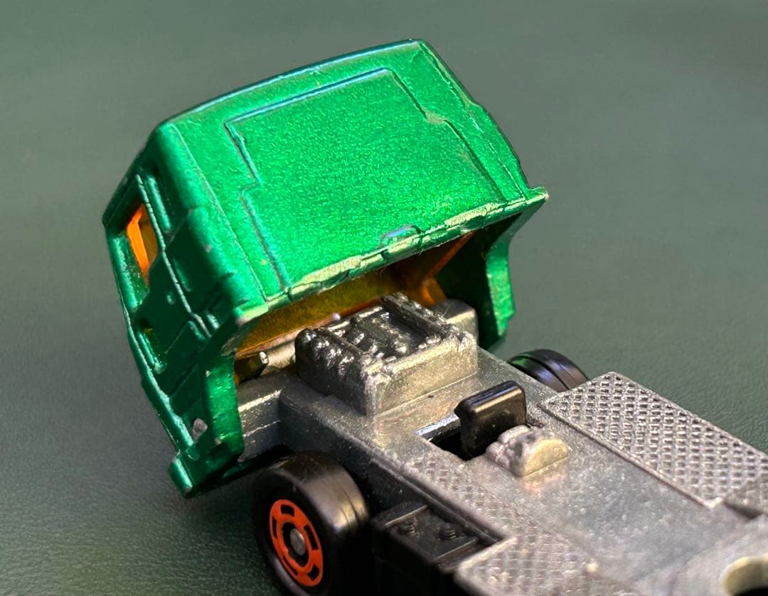 ロングトミカ いすゞ V12 ハウストレーラー グリーン