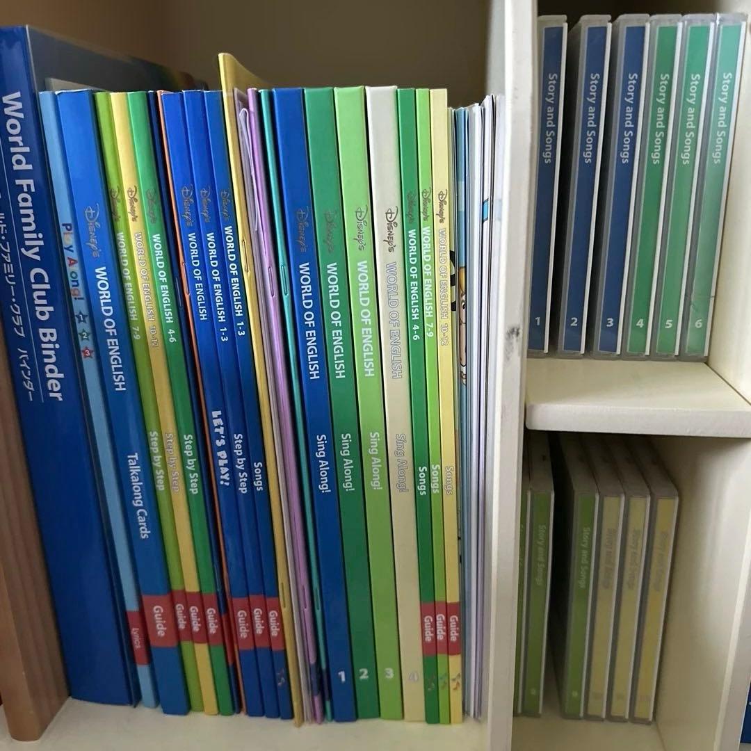 ✨ディズニー英語システム✨未開封あり　 DVD 、本セット(棚は別売り)DWE