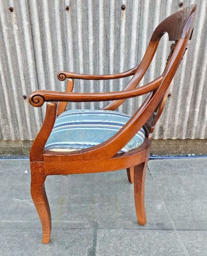 morello gianpaoloモレロジャンパウロ　イタリアダイニングチェア②