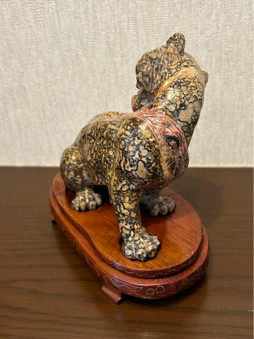 超レア‼︎ 天然石　石刻　アンティーク　ジャスパー天然石　タイガー（虎彫り）置物な