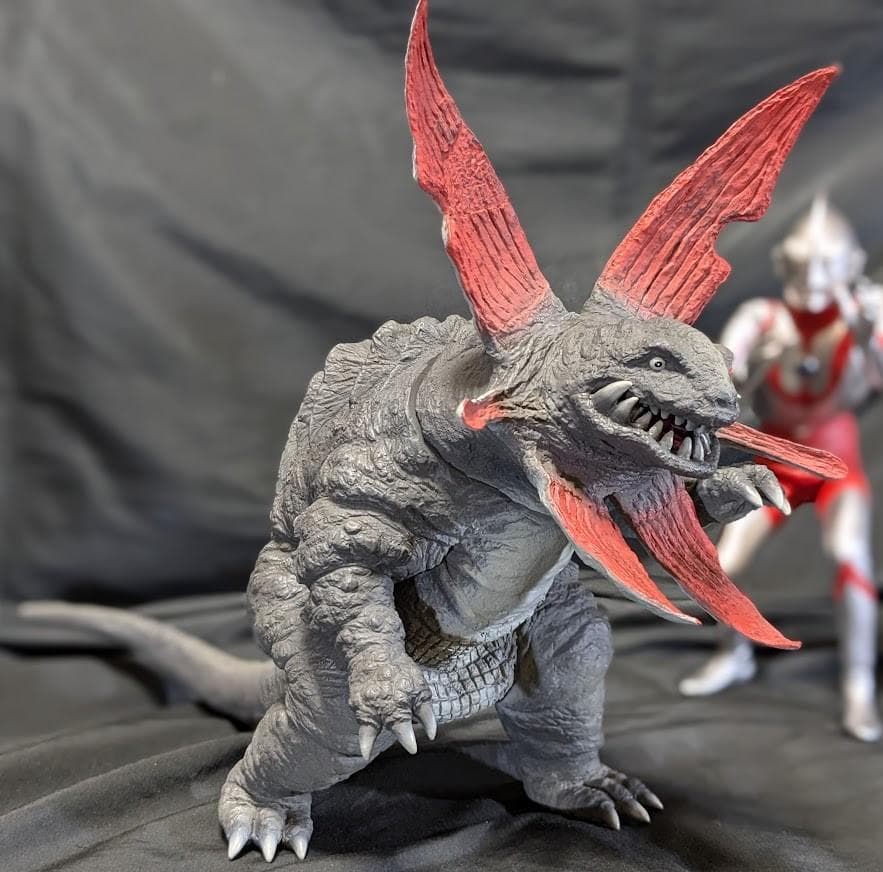 ウルトラマンａタイプ＆ガボラ（ＣＣＰ）1/6特撮シリーズソフビ２体セット
