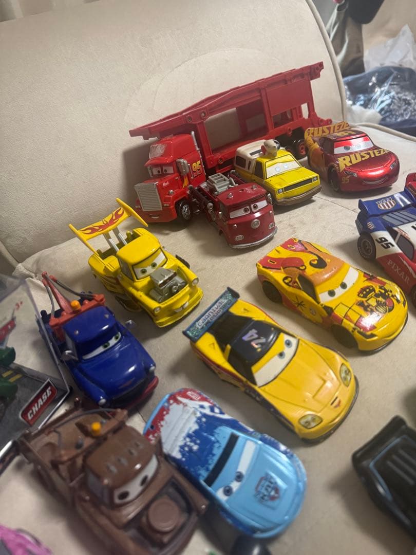 カーズ　トミカ　マテル　ダイキャスト　95台セット　被り無し