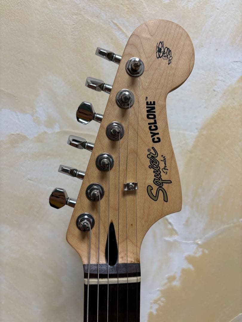 Squier Cyclone Fender エレキギターほぼ新品未使用☆再値下げ