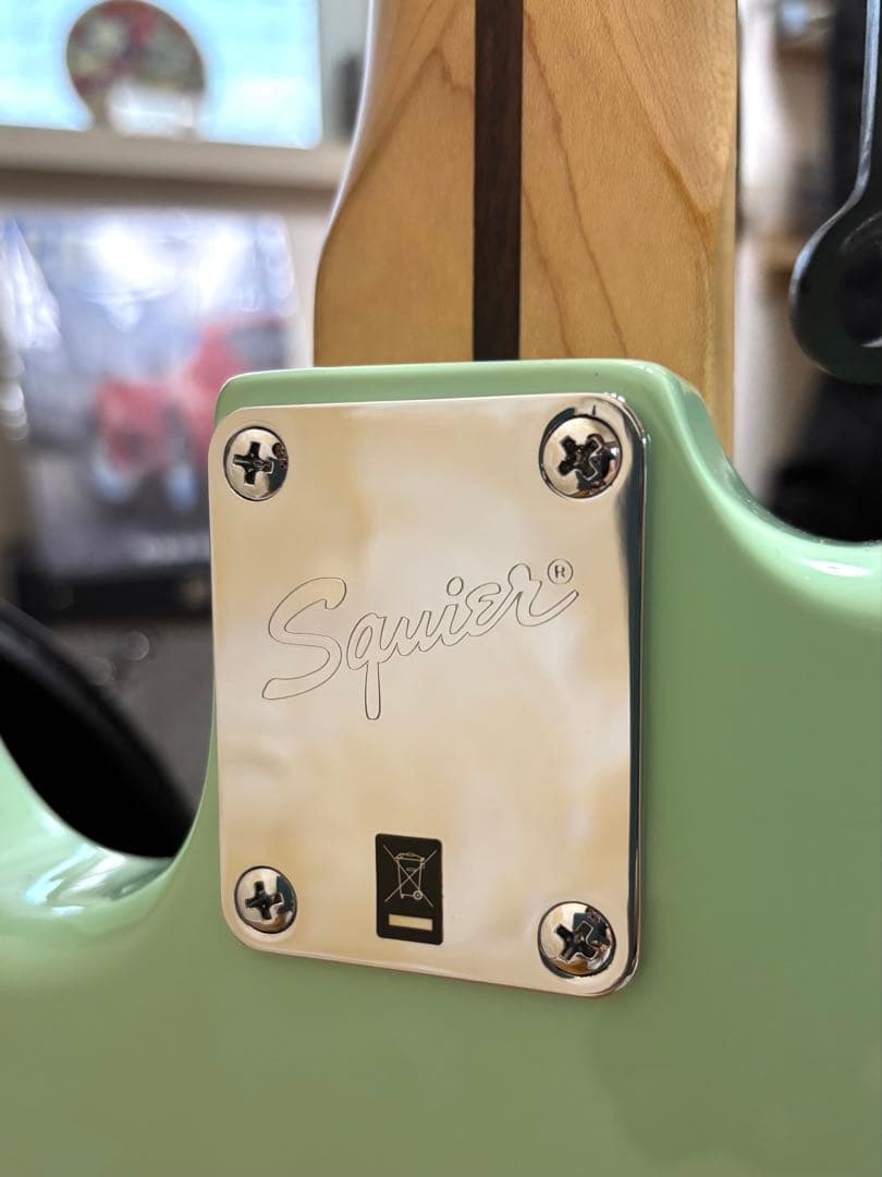 Squier Cyclone Fender エレキギターほぼ新品未使用☆再値下げ