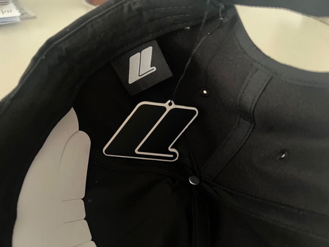 BLACKPINK LISA LLOUD限定キャップ