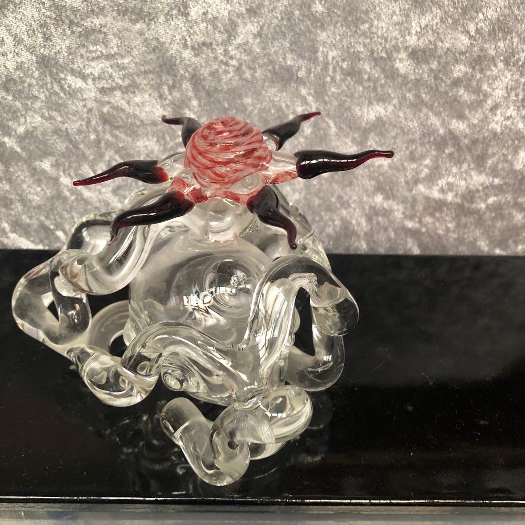 ガラス太陽のオブジェ　作家