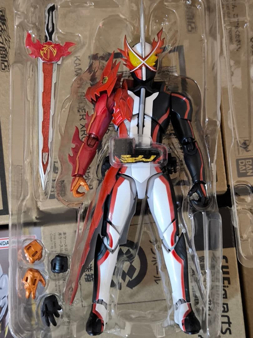 2/8まで公開 S.H.Figuarts 仮面ライダーセイバー 9点セット