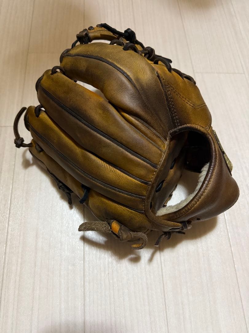 匿名発送　　アシックスゴールドステージ硬式内野手用グローブ