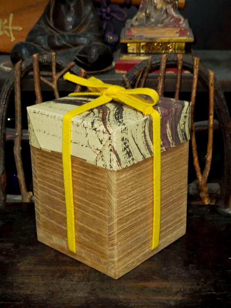 ♥美濃焼　志野　ぐい呑み　桐箱付き　ぐい飲み　骨董品