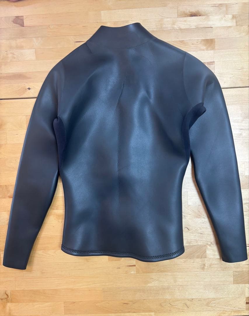 Deus ブラック タッパー フルジップ MLサイズ