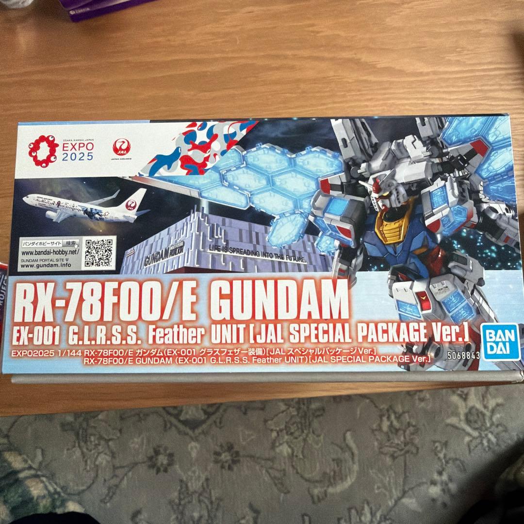JAL 万博限定コラボ　RX-78F00/E GUNDAM 2点セット
