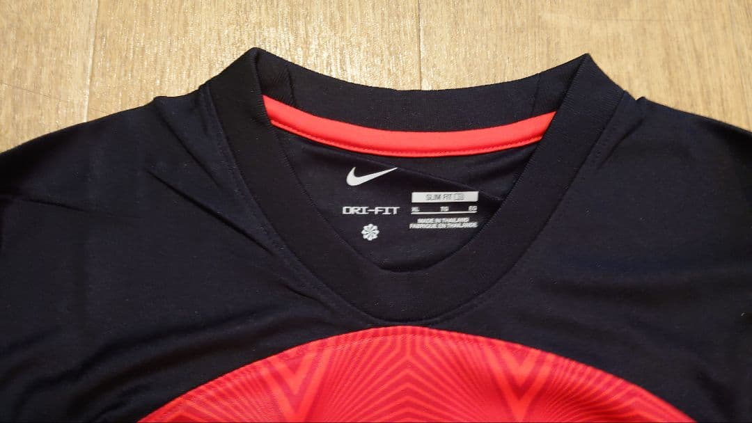 浦和レッズ　2023　オーセンティック　ユニフォーム　小泉佳穂　ホーム