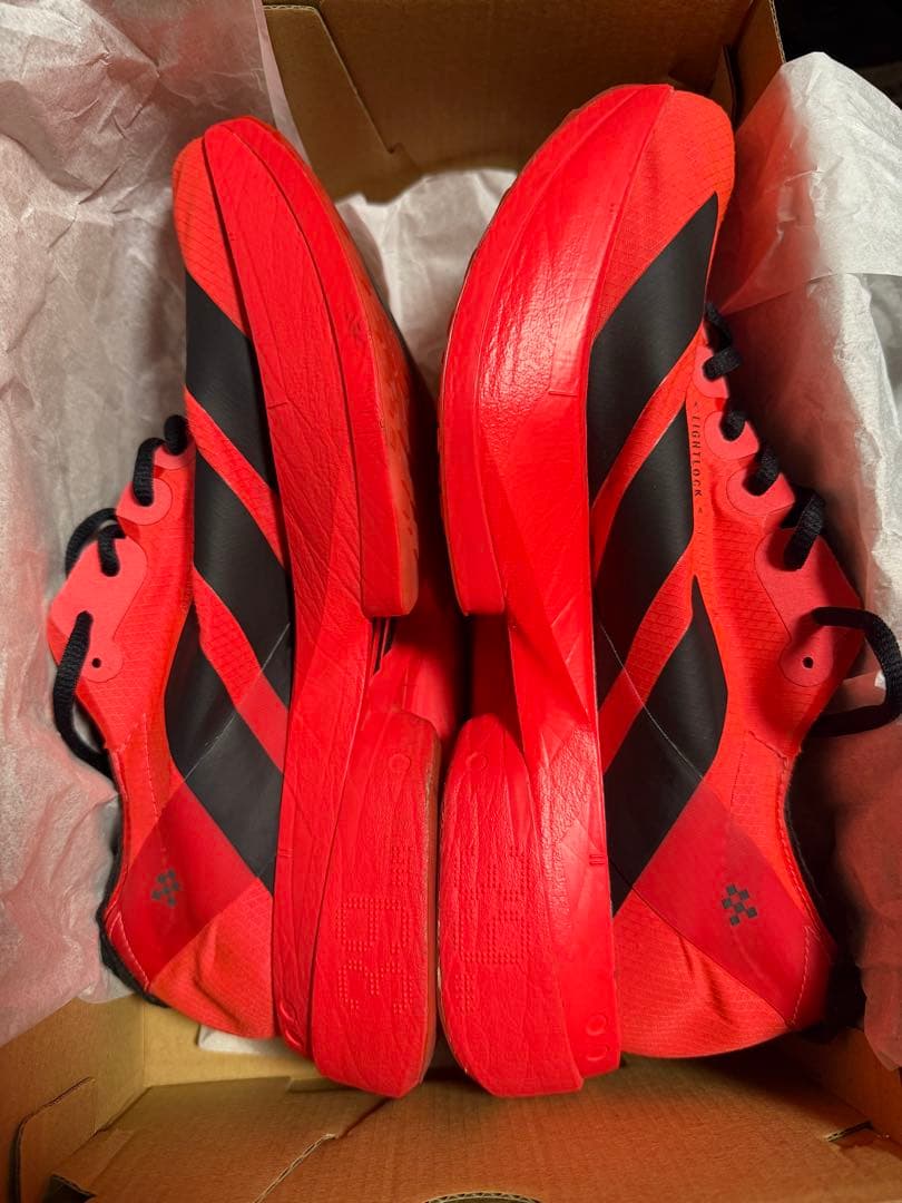 アディオスプロ4 26.5 レッド 完売カラー