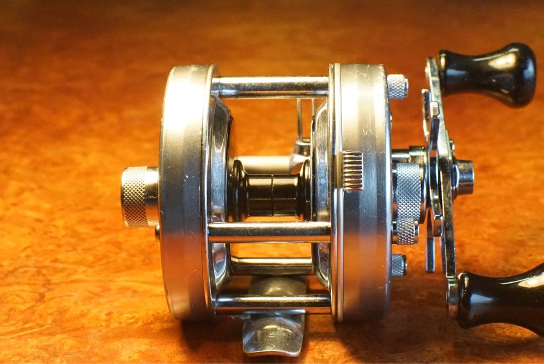 ABU アンバサダー 4500C メンテ済 フレーム修正済