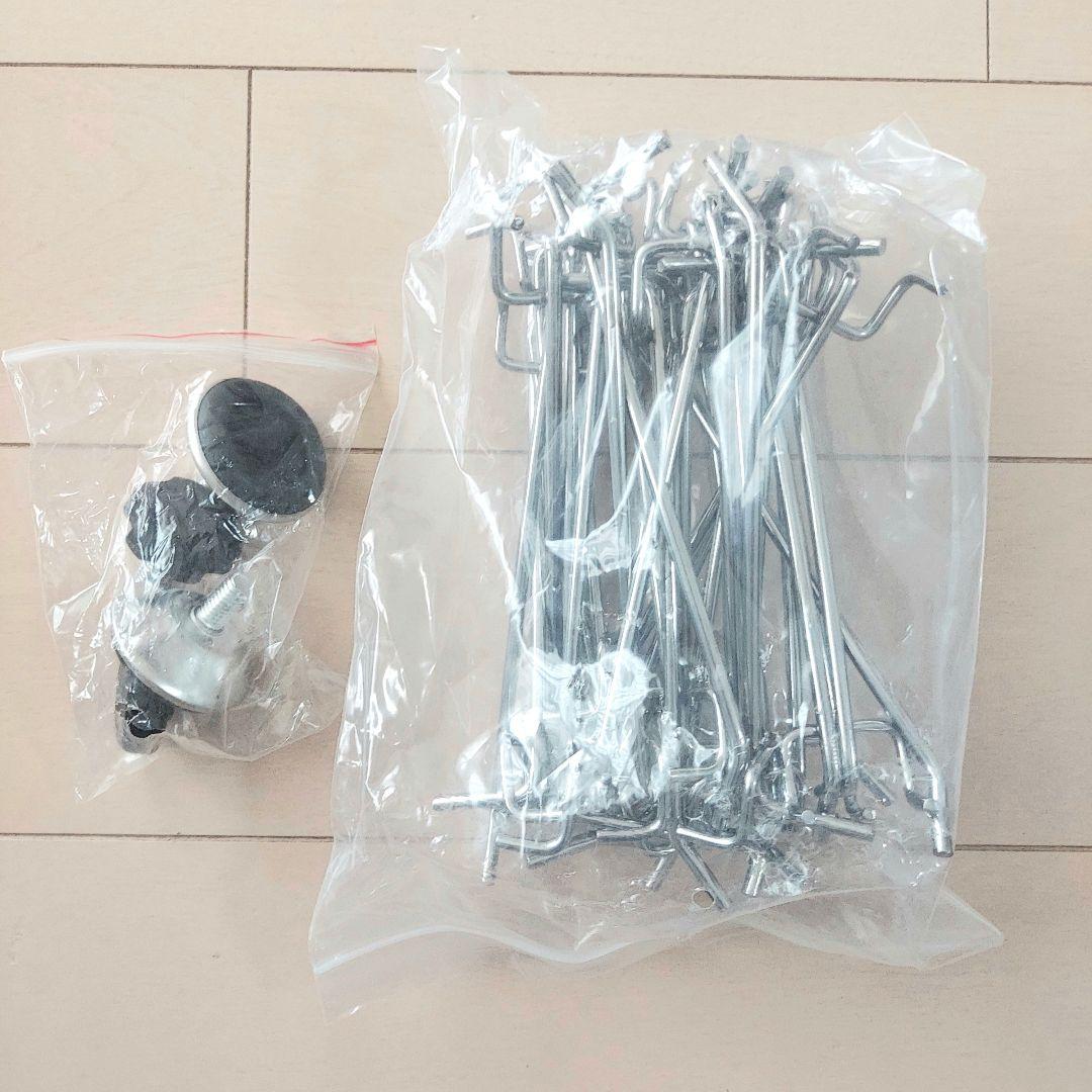 ホワイトメッシュ陳列スタンド 収納 ラック 頑丈 スチール製 フック付き 業務