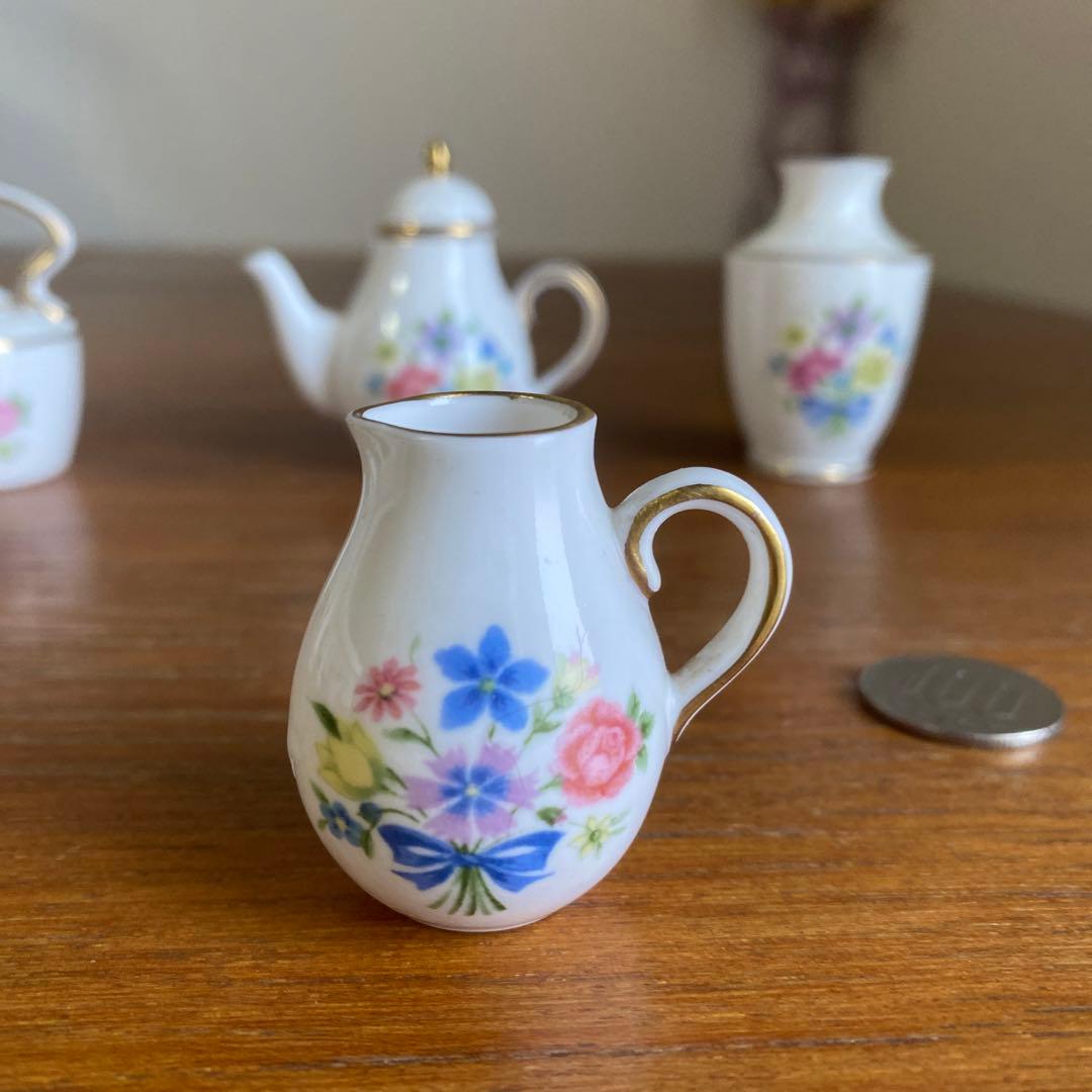 英国　スポード ブルーリボンのブーケ　ミニチュア　7点セット