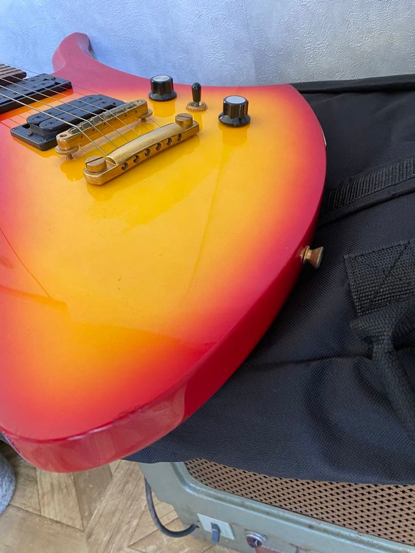 TARGET ターゲット　ギター