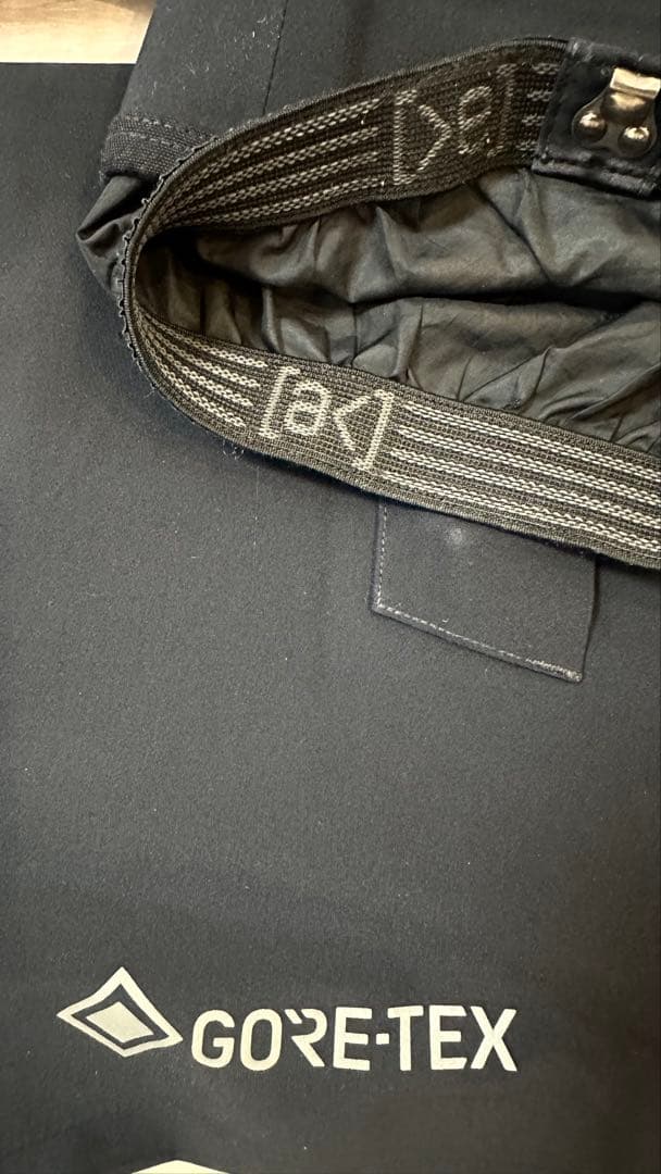 Burton [ak] 3L GORE-TEX ストレッチビブパンツ　S