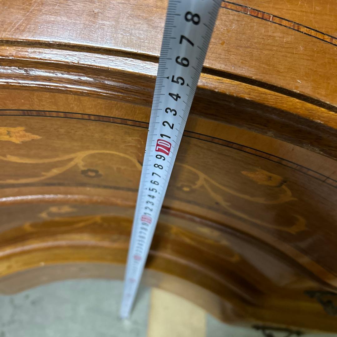 ダークブラウンの収納キャビネット