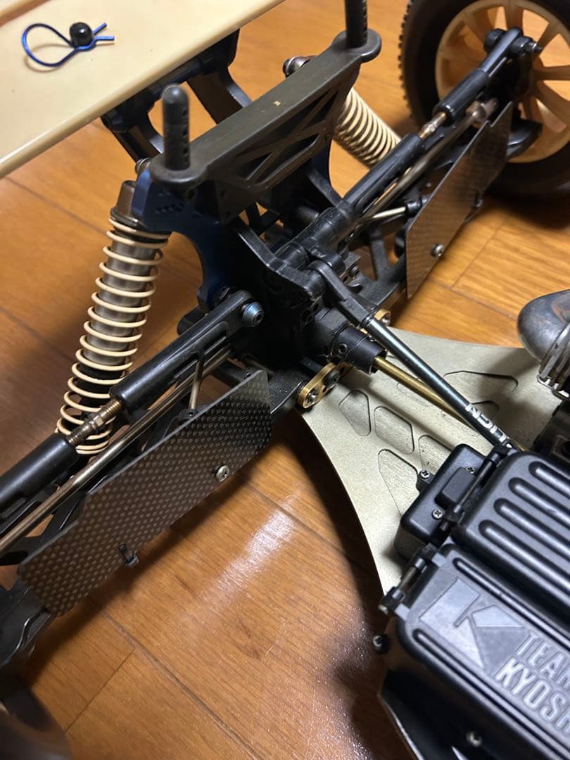 希少京商1/8インファーノ/OS21エンジン、サーボ2個、受信機付き