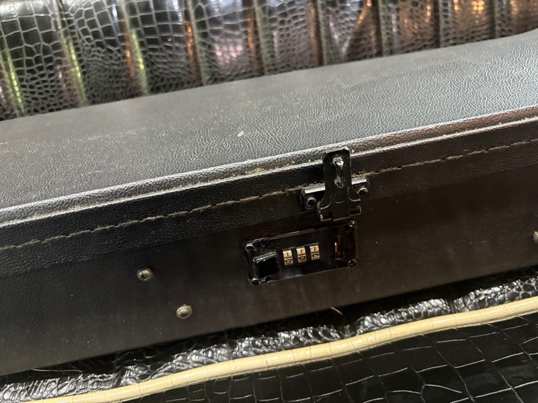 Gibson Les Paul ハードケース付属