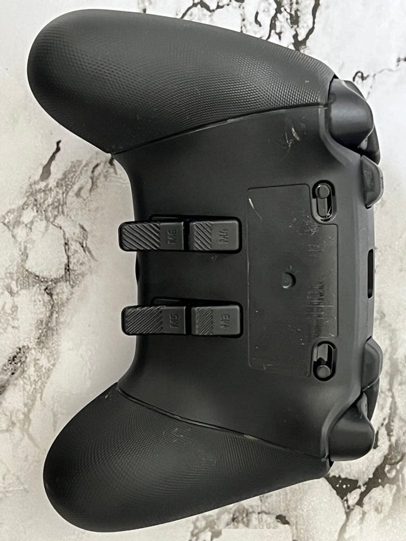 Razer Wolverine V2 Chroma Black (動作未確認)