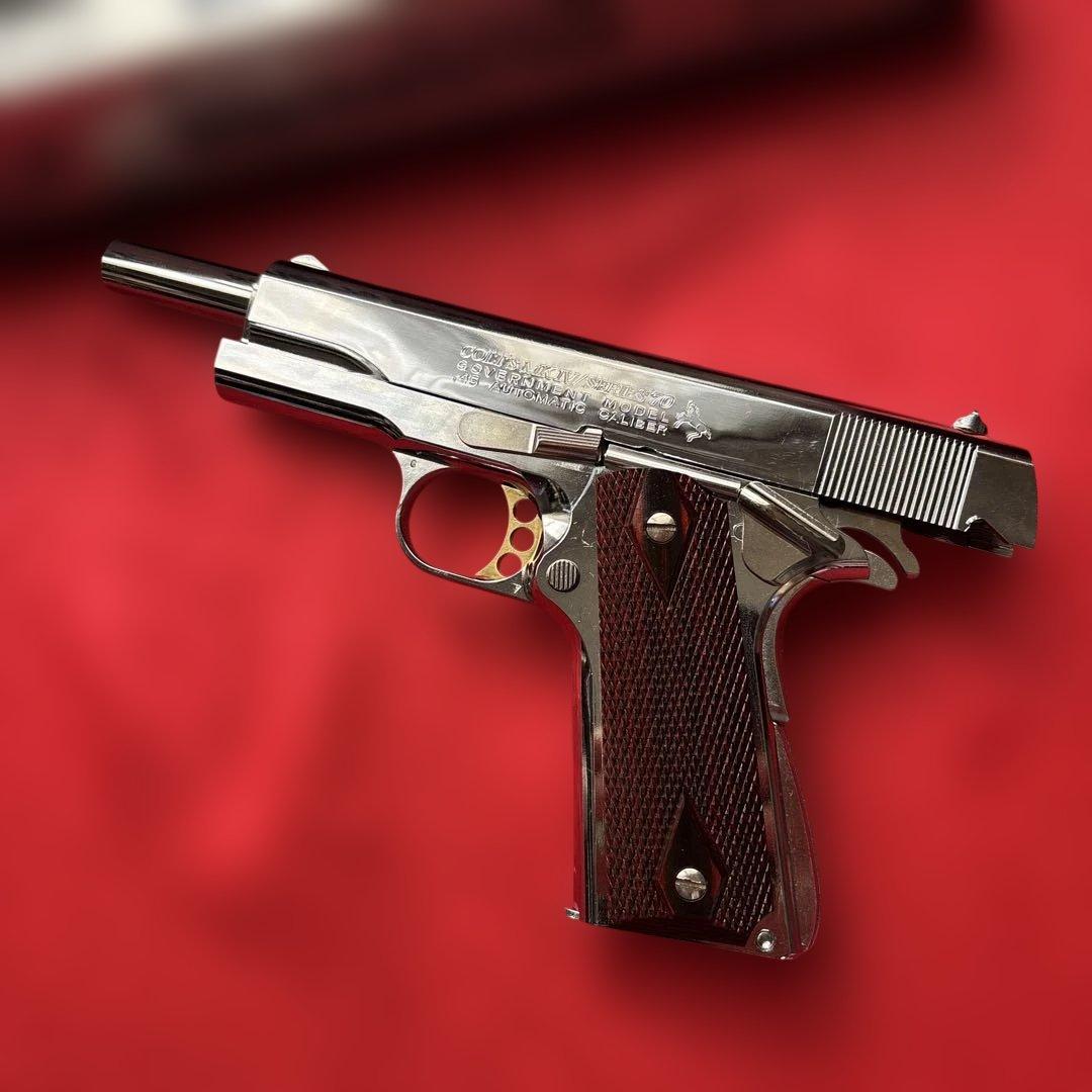 東京マルイ　豪華カスタム　コルトガバメント　S70 ニッケルフィニッシュ　木製