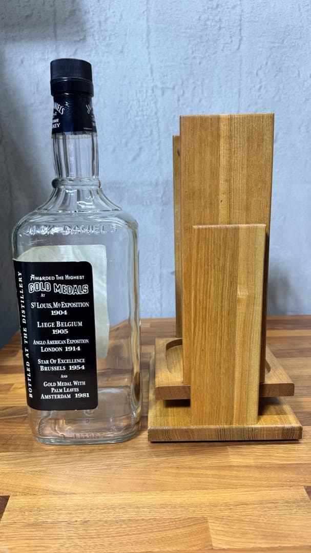 ジャックダニエル 3.0ml 旧型 空ボトル　非売品 木製ブランコ付き