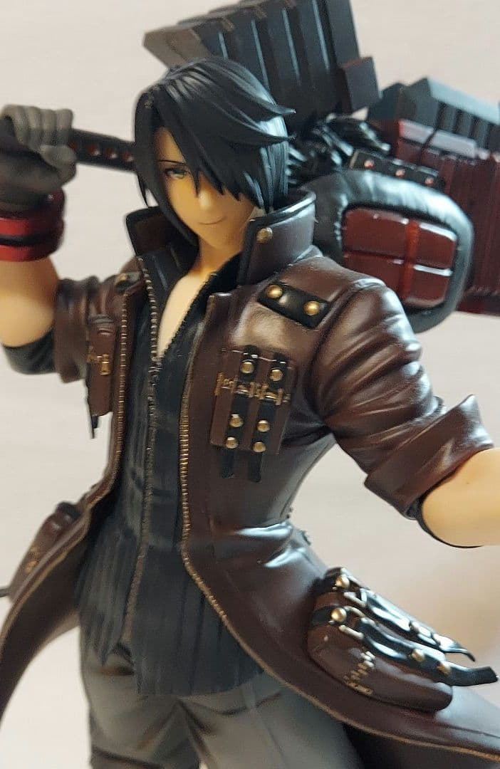 ゴッドイーター 雨宮リンドウ 1/8 フィギュア