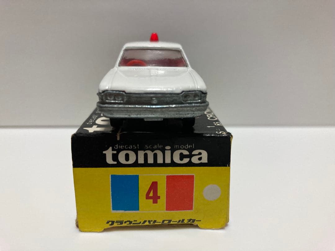トミカ　黒箱　日本製　トヨタ　クラウン　パトロールカー　1Aホイール　白色指定箱