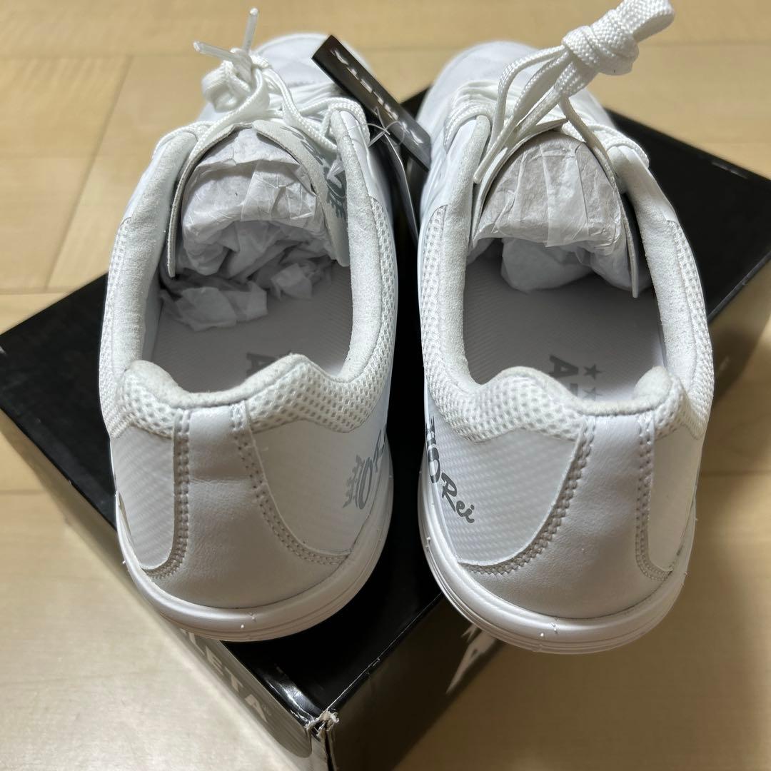ATHLETA　サッカー　フットサルシューズ　28cm