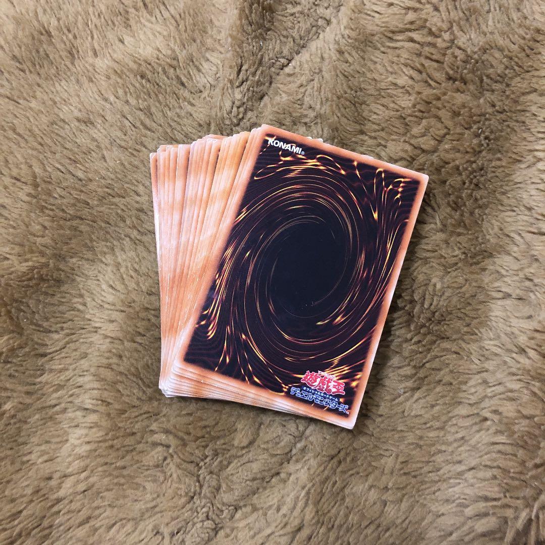 ブラックフェザーシリーズのカード37枚