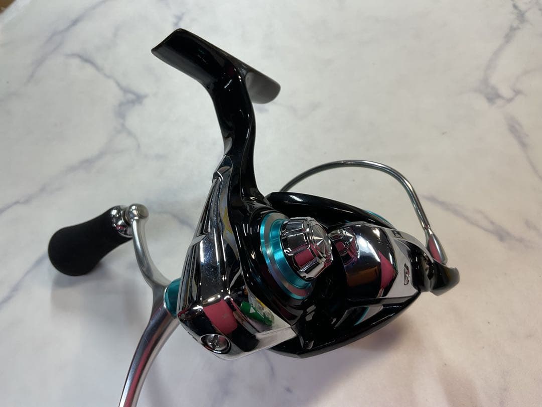 DAIWA ダイワ 19エメラルダス LT3000S-CH-DH