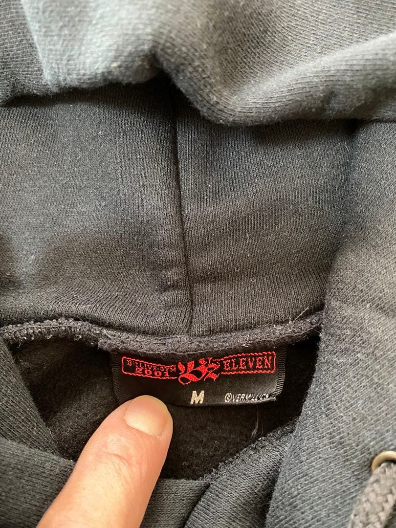 B'z2001elevenパーカー