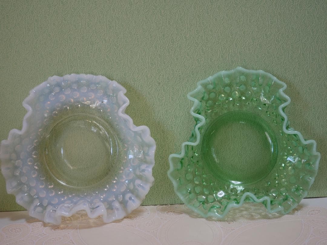 フェントン１９４０年 稀少 グリーンオパールセントホブネイル ウランガラス