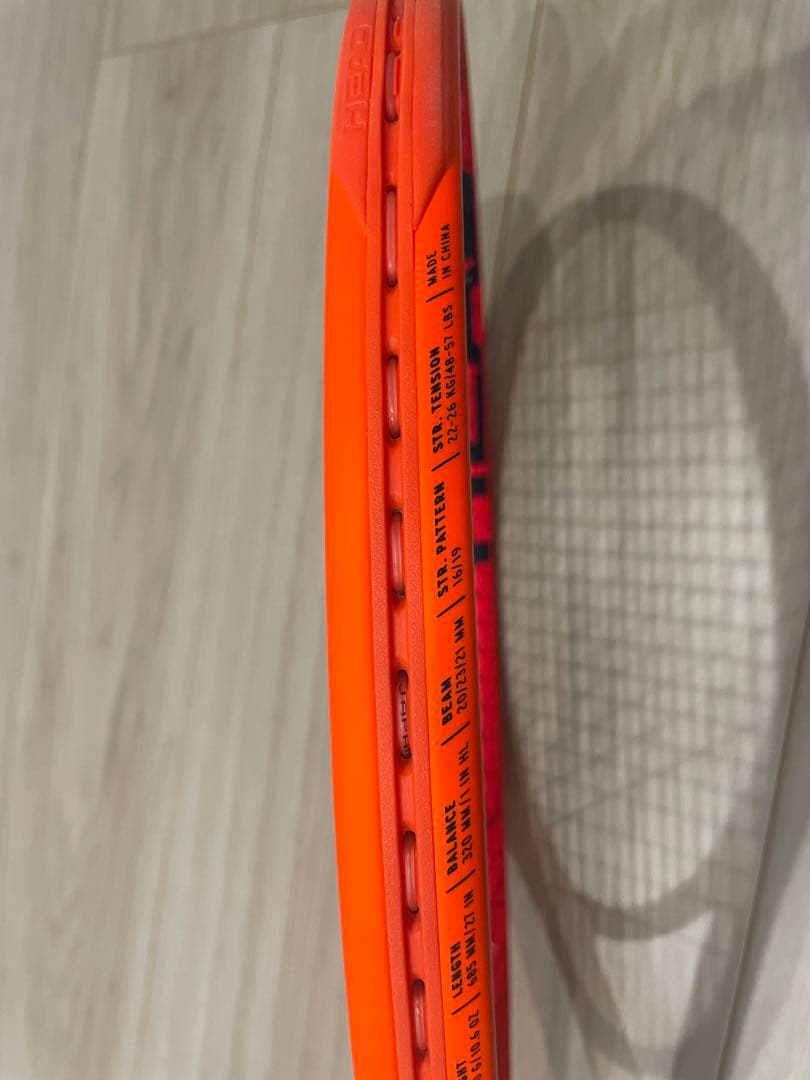 HEAD RADICAL MP400 テニスラケット グリップ2