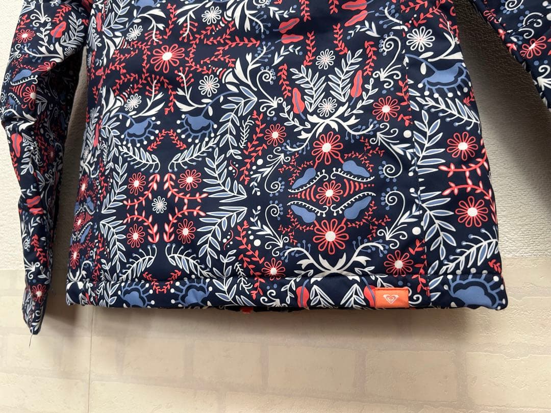 ロキシー　roxy ネイビー花柄スノーボードジャケット　10M 140cm