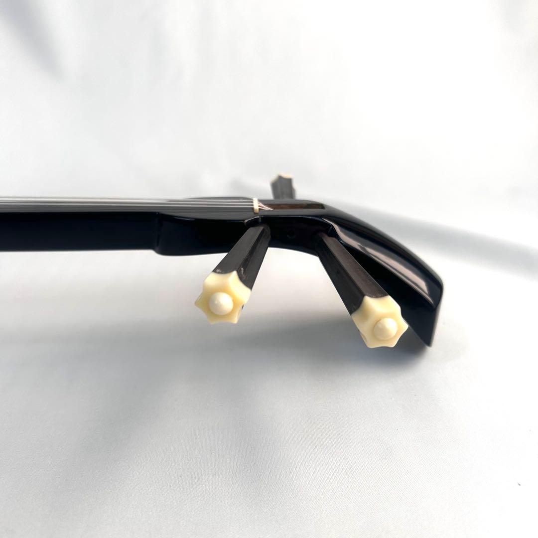 【美品】沖縄三線 三味線 人工革 合皮 ヘビ柄　ハードケース付 民族楽器 弦楽器