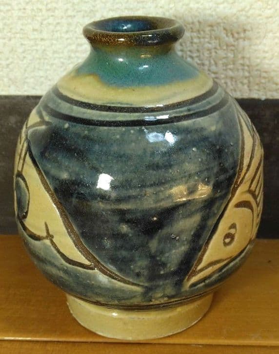 人間国宝 金城次郎 徳利 栞 共箱(本人書付) 美品 笑魚,魚紋徳 壷屋焼