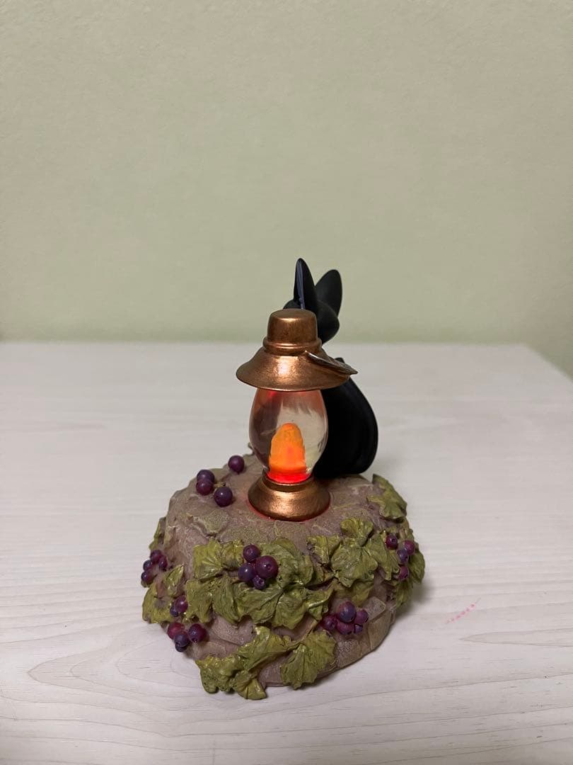 ジジ　リアルファンタジー　置物　ライトアップフィギュア　魔女の宅急便