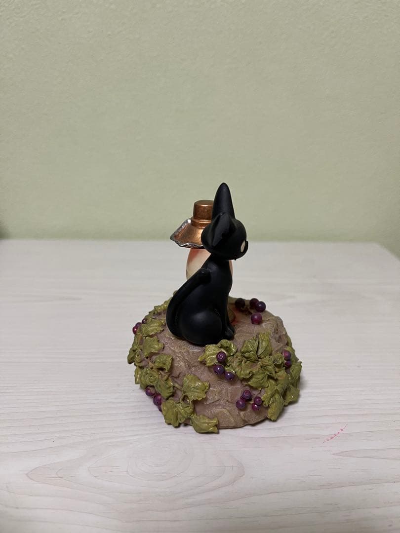 ジジ　リアルファンタジー　置物　ライトアップフィギュア　魔女の宅急便