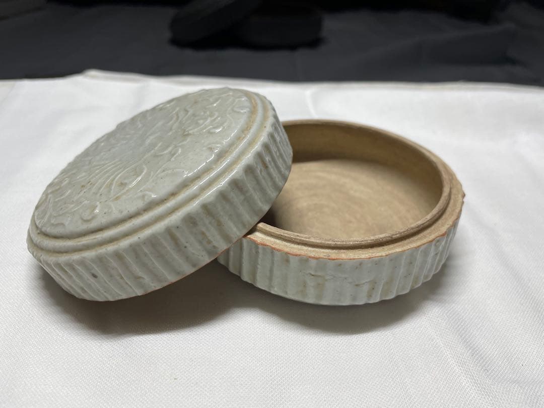 香合。鳳凰文。中国。明時代。茶道具。香道具。古美術。骨董品。舊家蔵出し