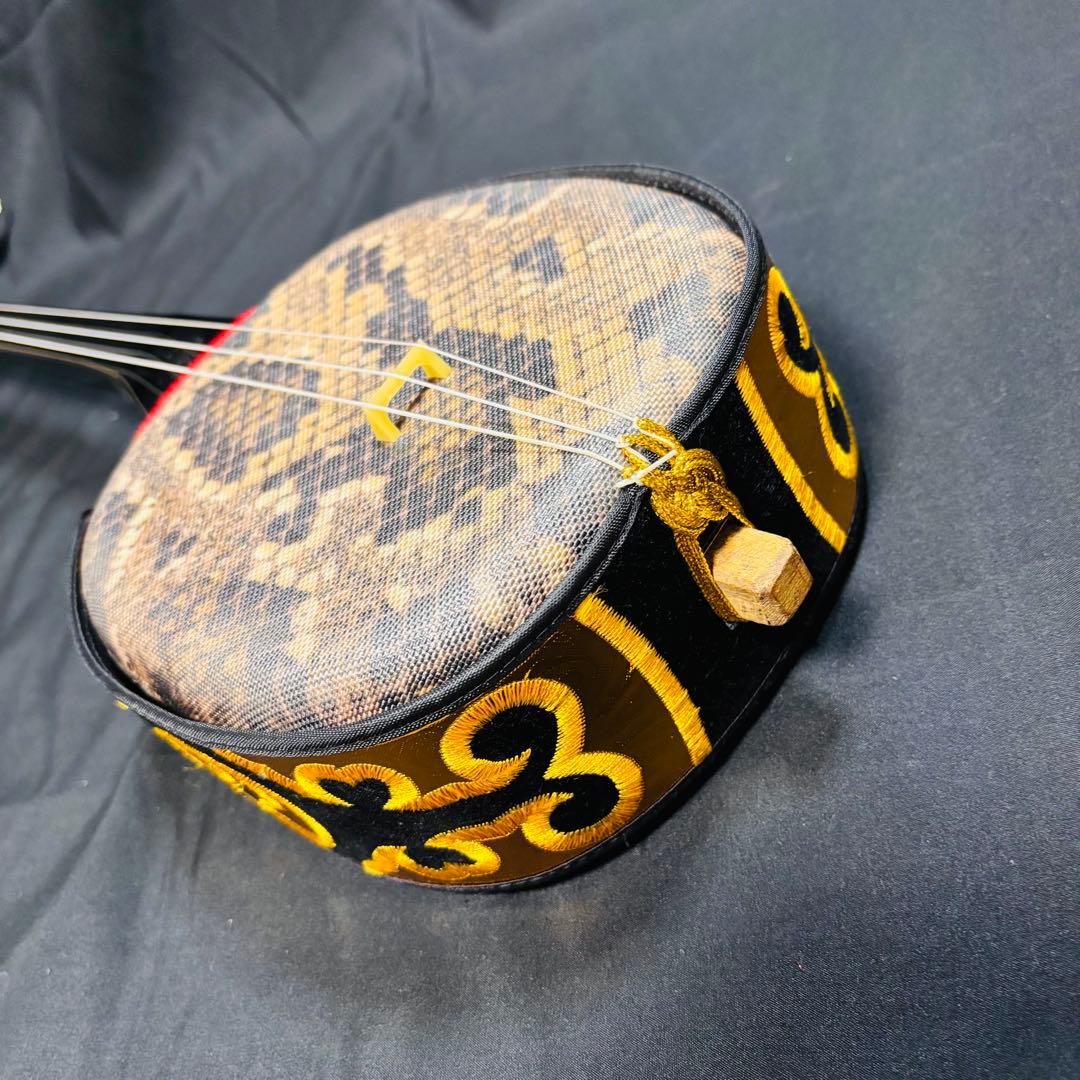 沖縄三線 日本製 楽器 弦楽器　ハードケース付き