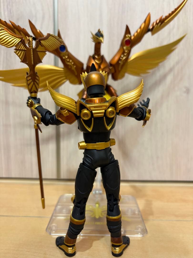 フィギュアーツ　仮面ライダーオーディン