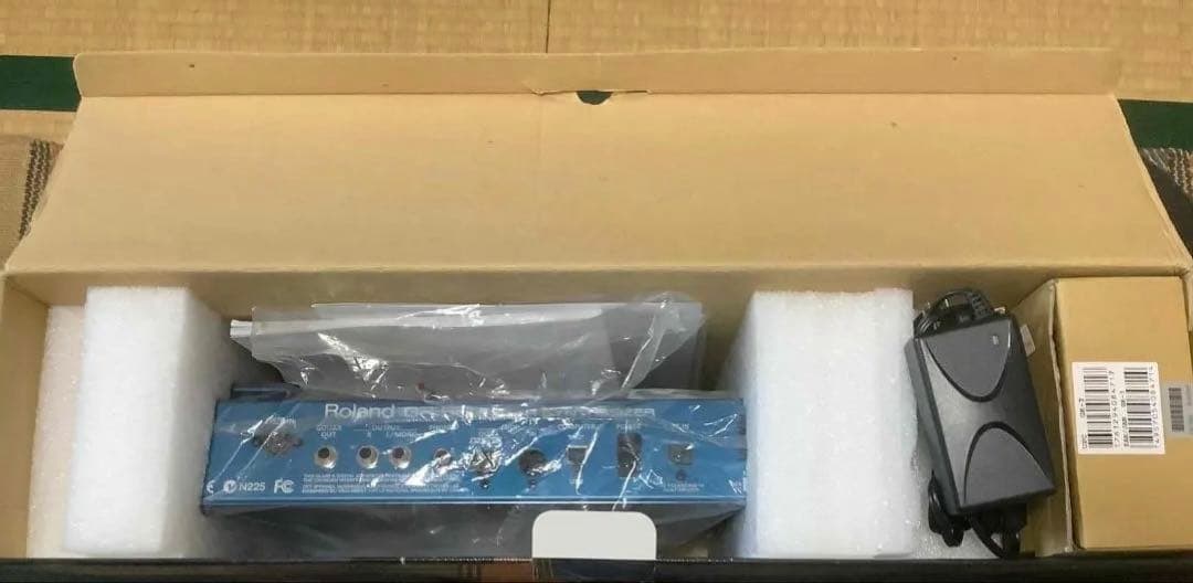 ローランドギターシンセサイザー青＋GK3ピックアップ未使用