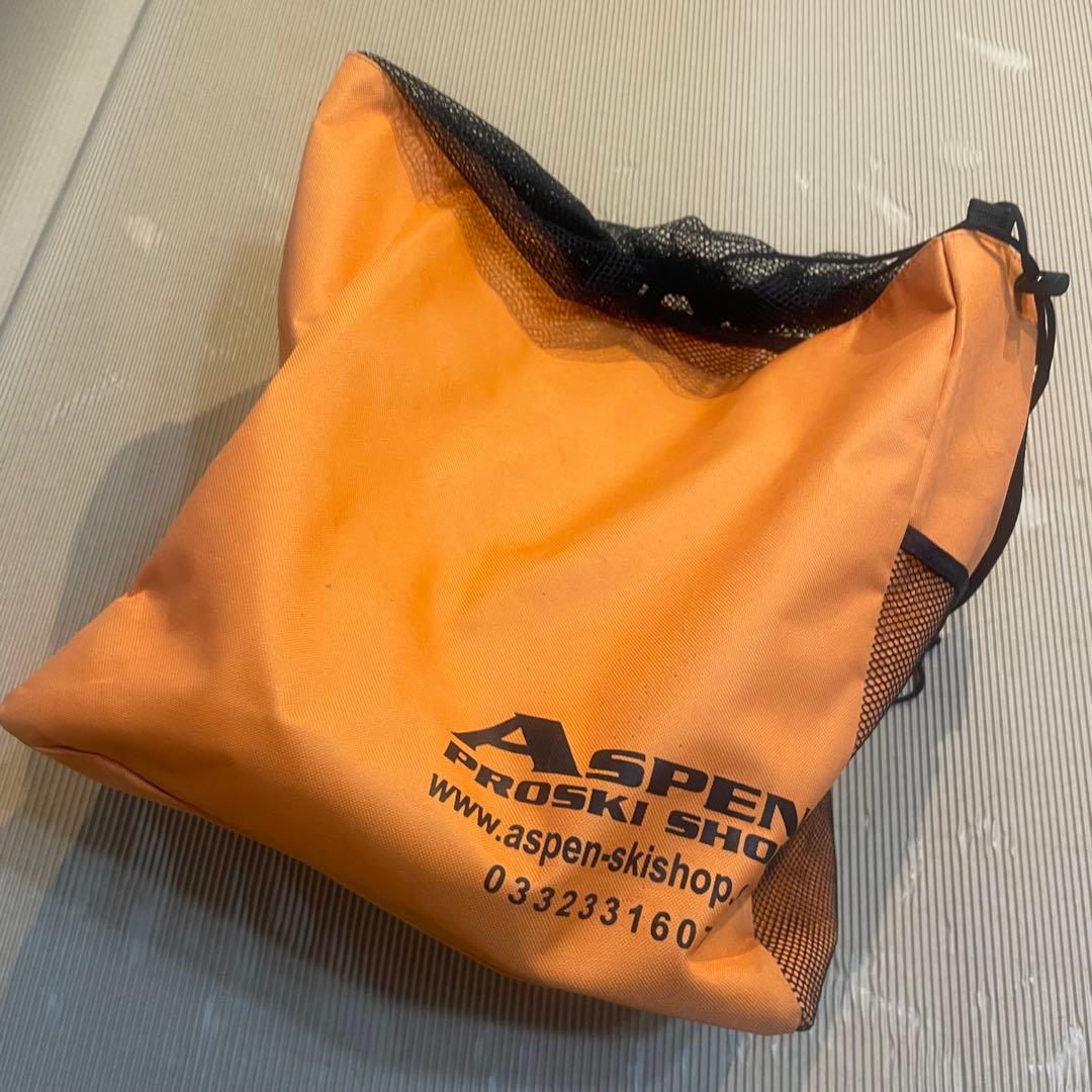 23年　ジュニア　ATOMIC　スキーブーツ　REDSTER 22-22.5cm